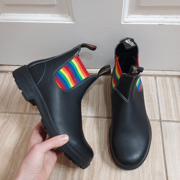 Blundstone Chelsea Black Rainbow Pride 